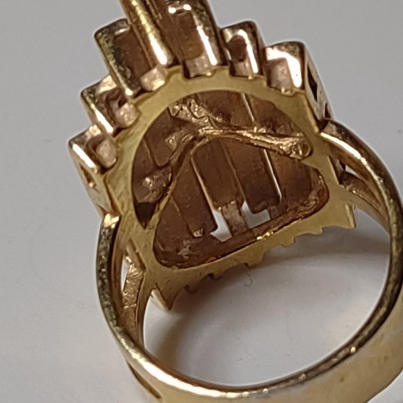 Very Pretty Size 4.75 Two Tone Gold Electroplated Ring - Picture 8 of 13